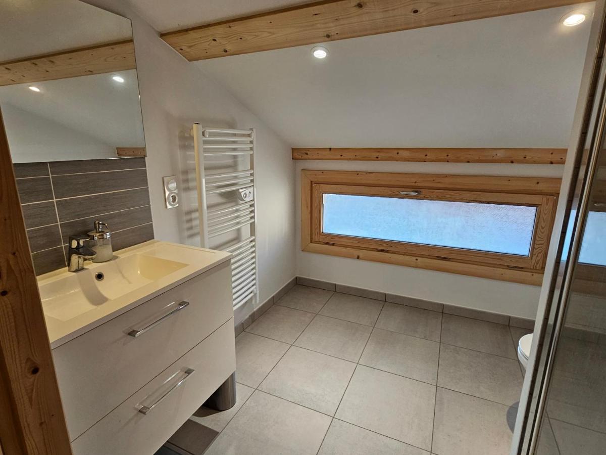 Cozy, Quiet In Town Center - Near Geneva, Annecy, Chamonix, Leman